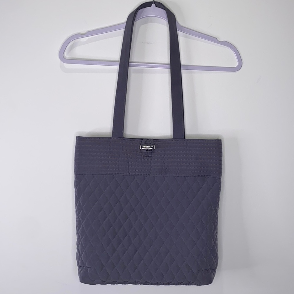 Vera Bradley Handbag Tote Blue/Gray
Quilted Microfiber Catch All Like New